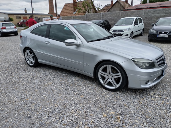 Mercedes-Benz CLC 200 - 2009 (Benzină, Automată)