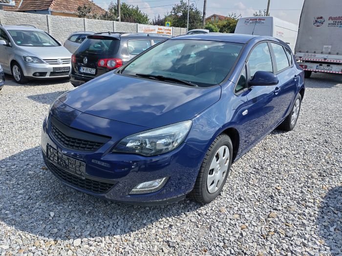Opel Astra J 2012 - 1,4 benzina