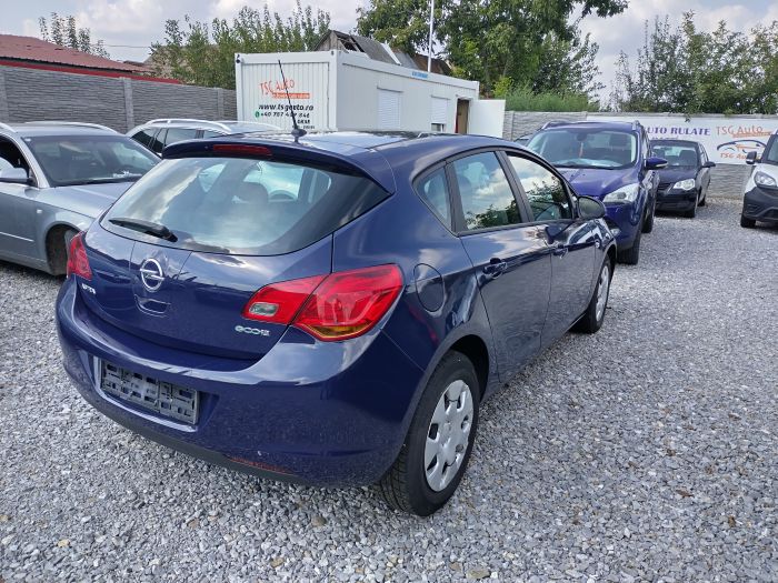 Opel Astra J 2012 - 1,4 benzina