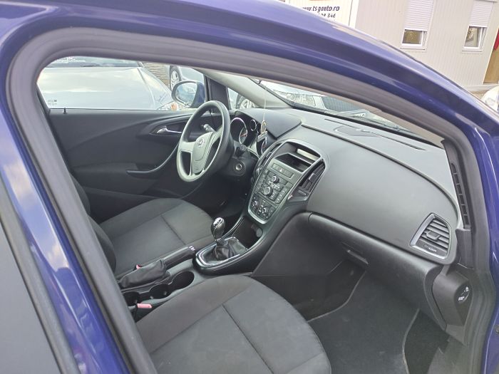 Opel Astra J 2012 - 1,4 benzina