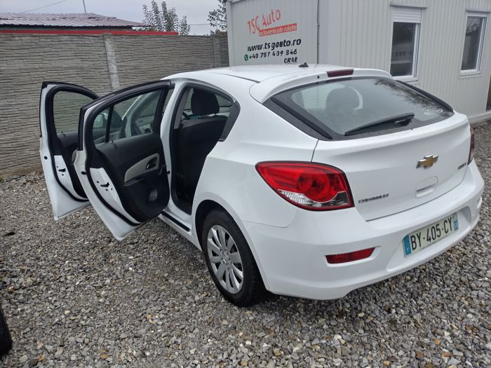 Chevrolet Cruze 2011 1,6 LS benzina