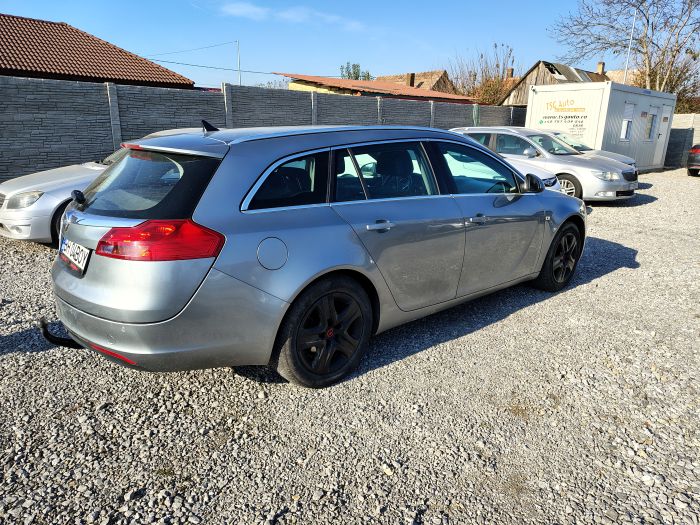 Opel Insignia Break - 2009 - benzina + gaz