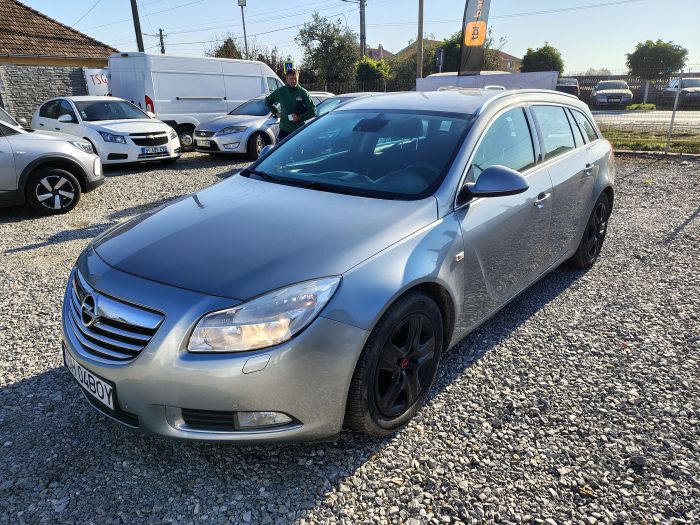 Opel Insignia Break - 2009 - benzina + gaz