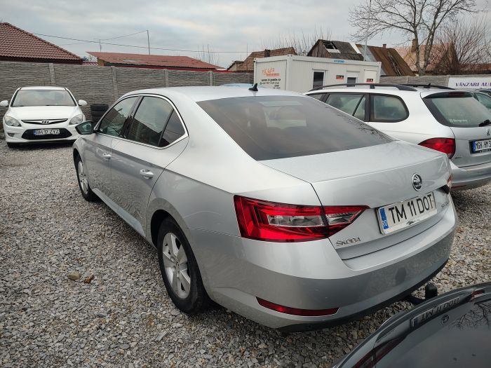 SKODA SUPERB an 2016, motor 2000 cmc 150 cp